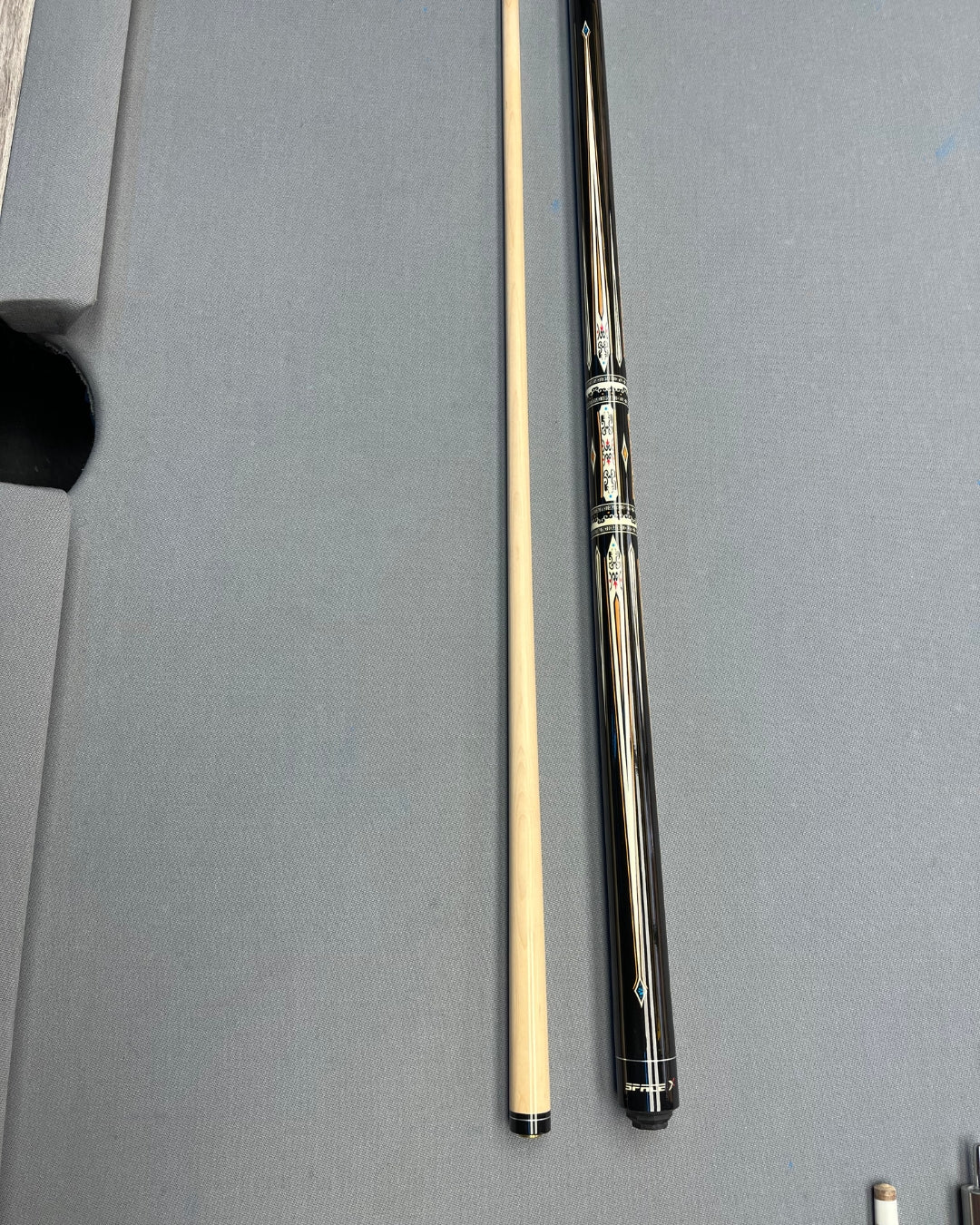 π SpaceX Professional Billiard Cue
