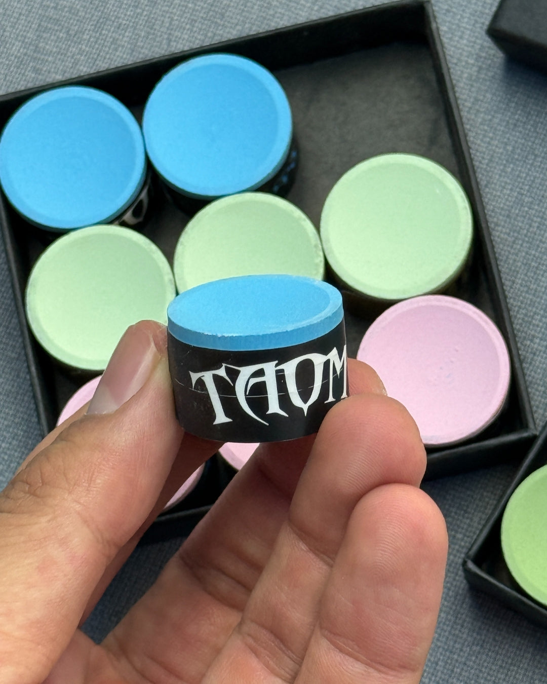 Taom V2 Chalk